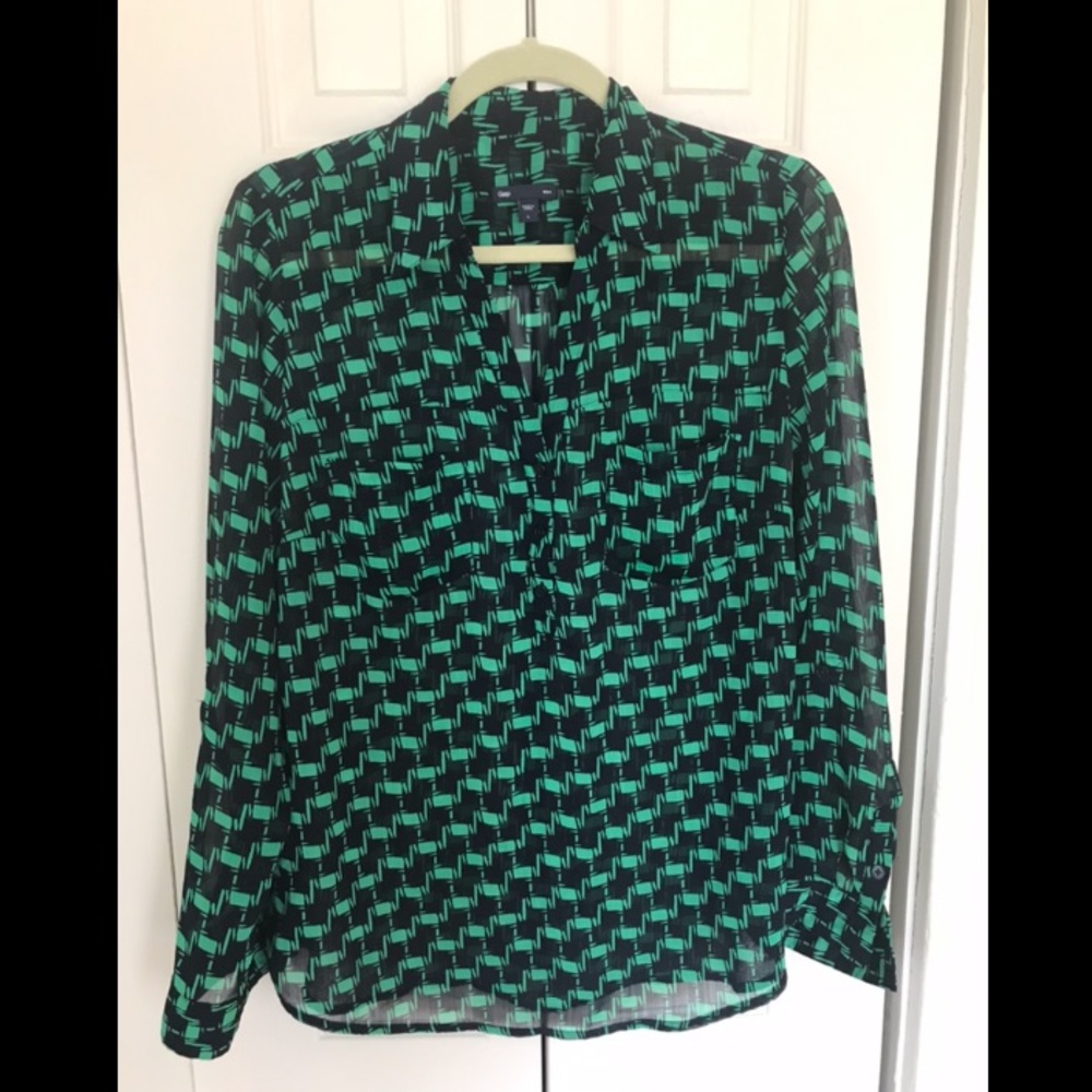 Gap patterned shirt
